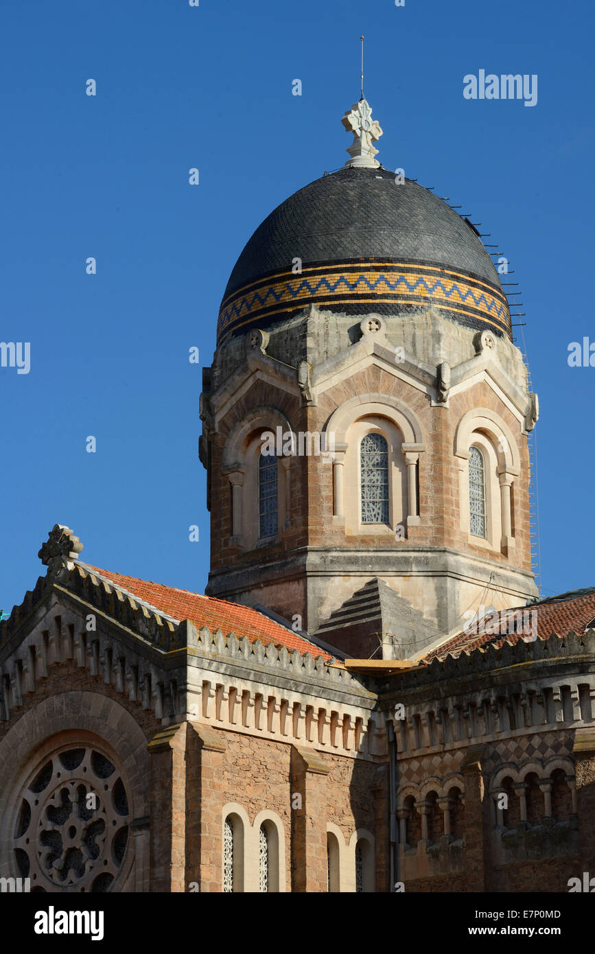 Europe, France, Provence-Alpes-Côte d'Azur, Provence, St. Raphael, church, brick, Riviera Stock Photo