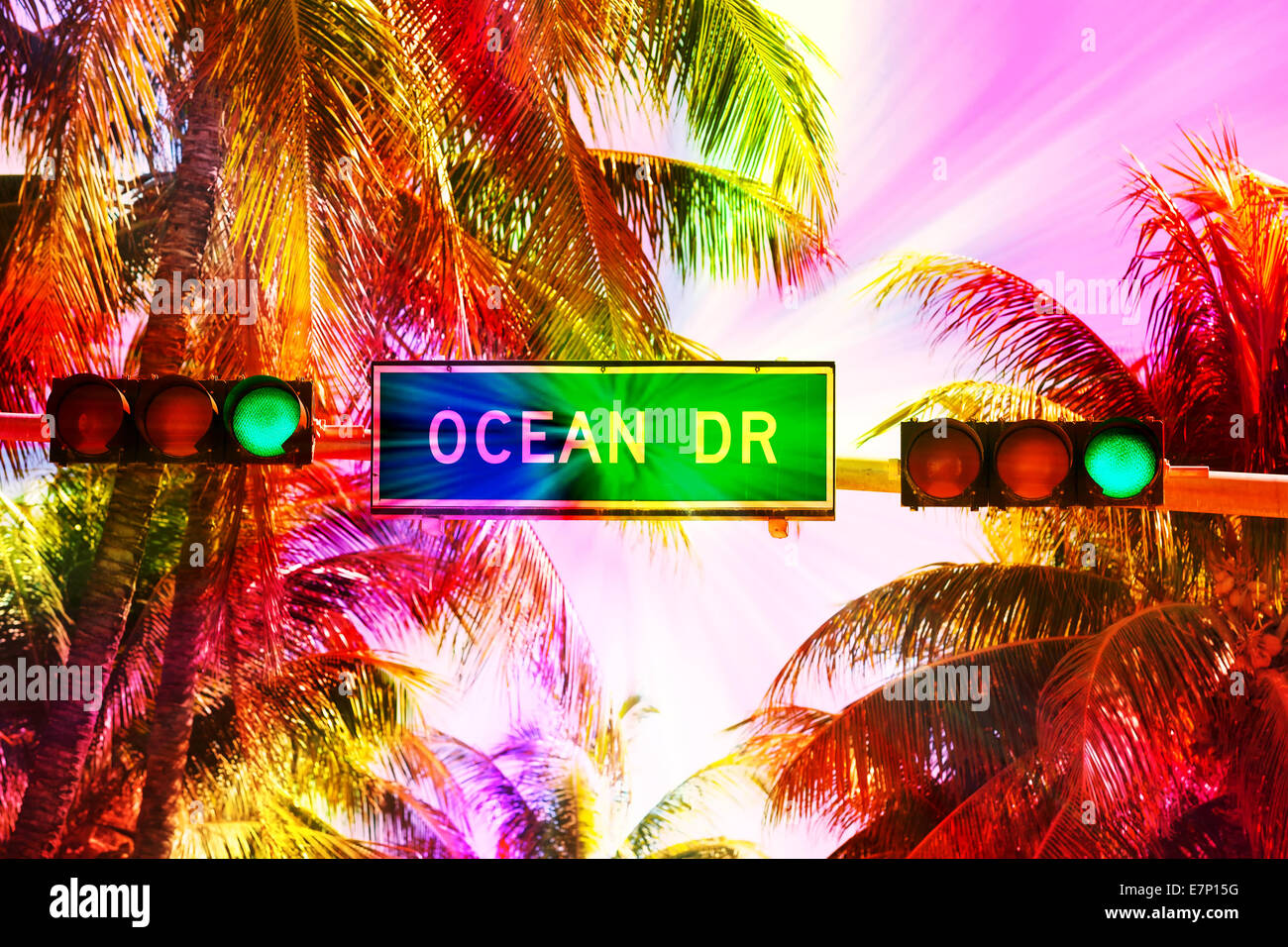Ocean drive sign and traffic light, Miami, USA Stock Photo Alamy