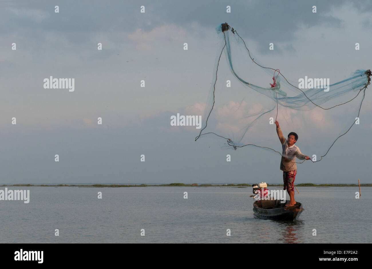 Fishing cast hi-res stock photography and images - Page 4 - Alamy