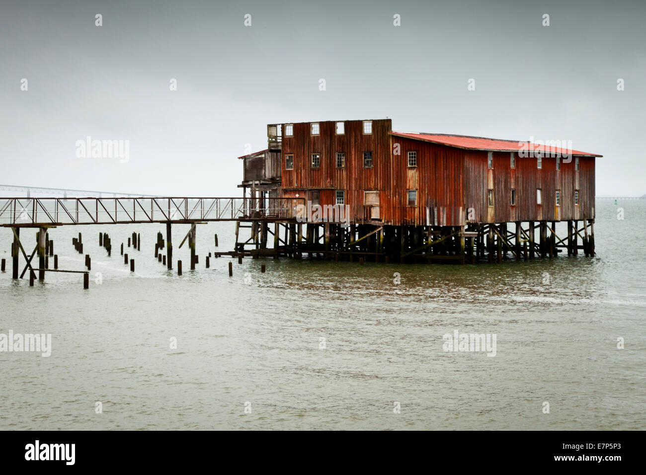 Big Red, the iconic net drying loft, in the Columbia River near Astoria, Oregon, 2012, before renovations. Stock Photo