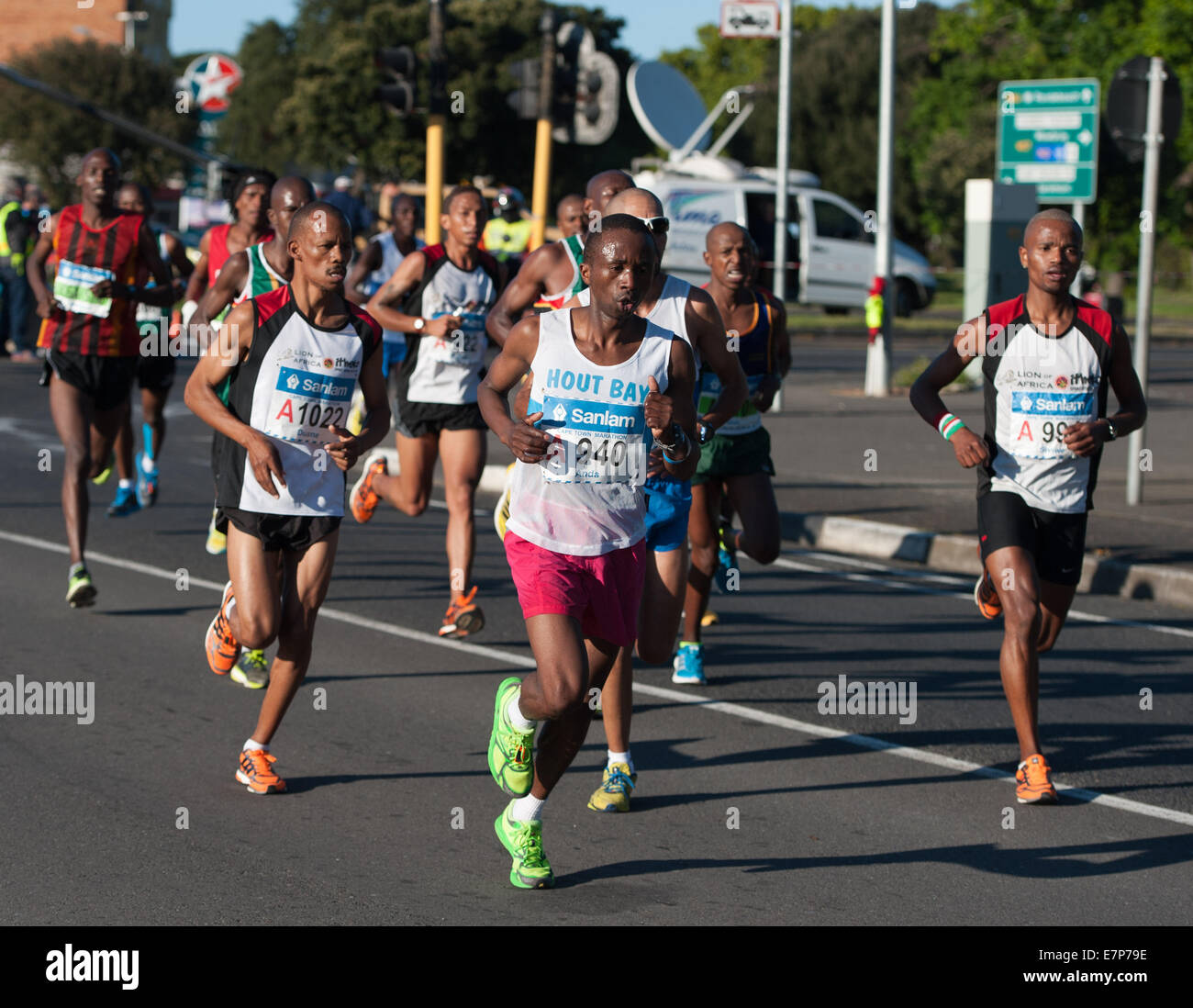 Cape Town, South Africa. 21st Sep, 2014. runners about to run around ...