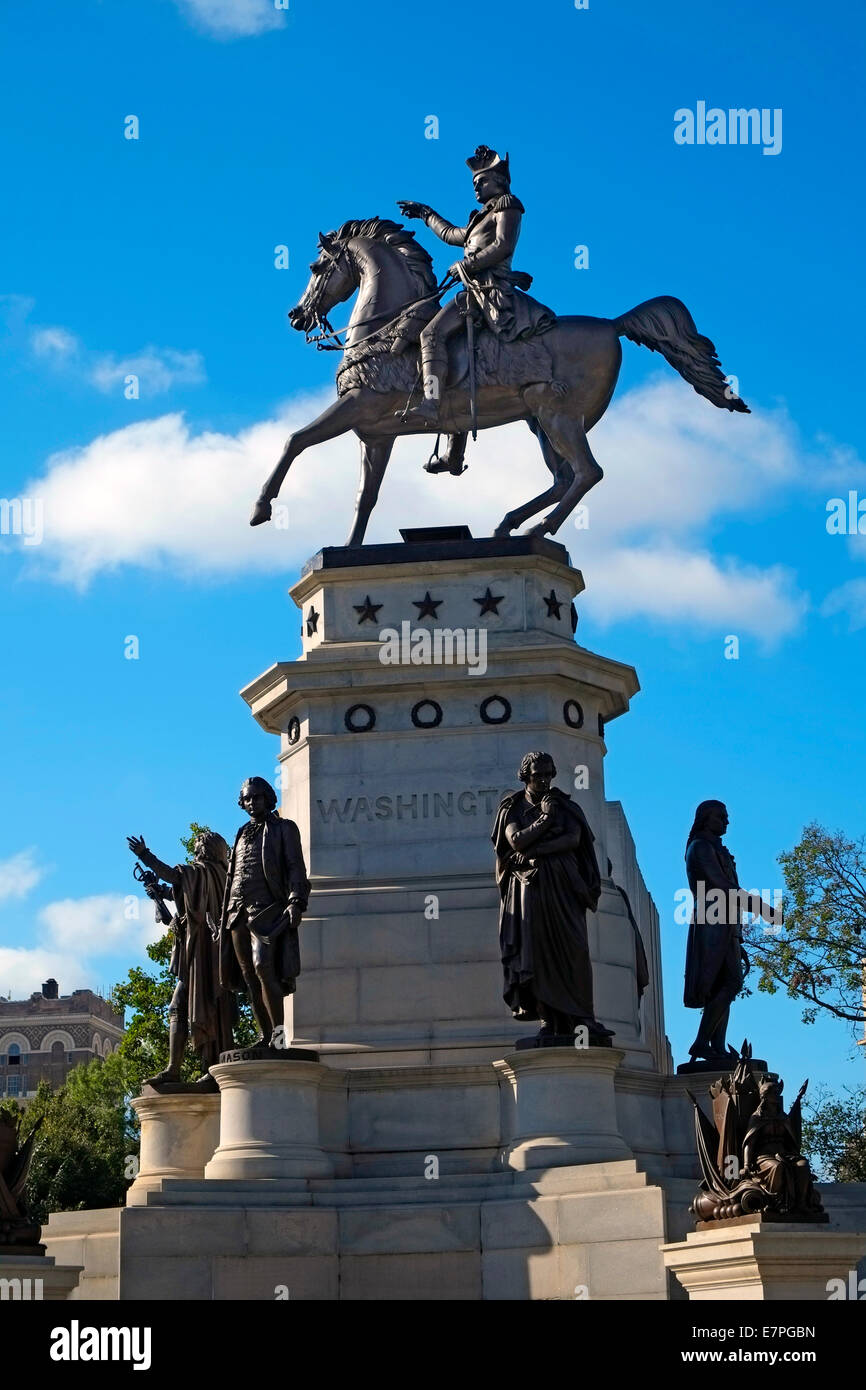 Washington Equestrian Monument State Capitol Building Statehouse Richmond Virginia VA