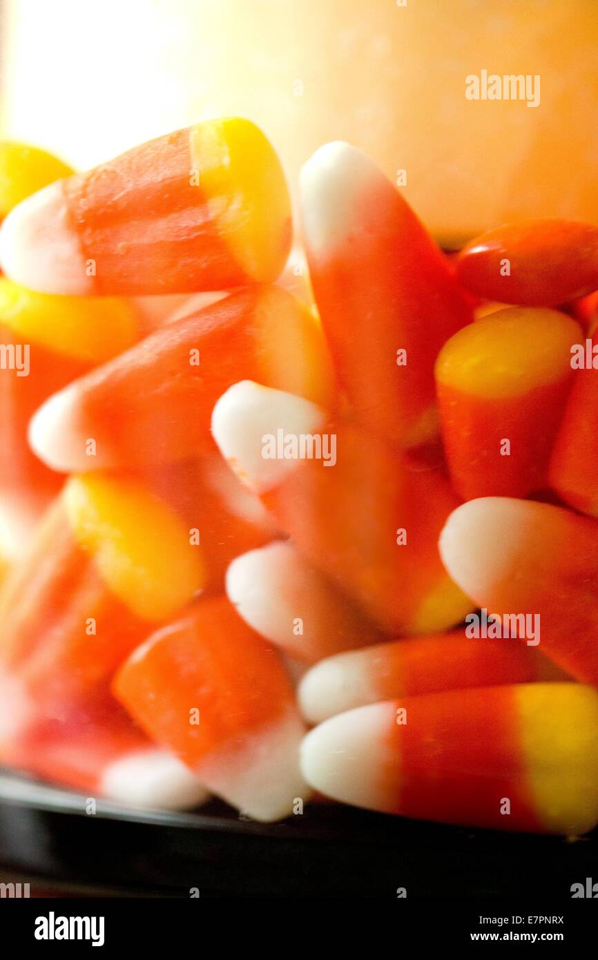 Candy corn hi-res stock photography and images - Alamy