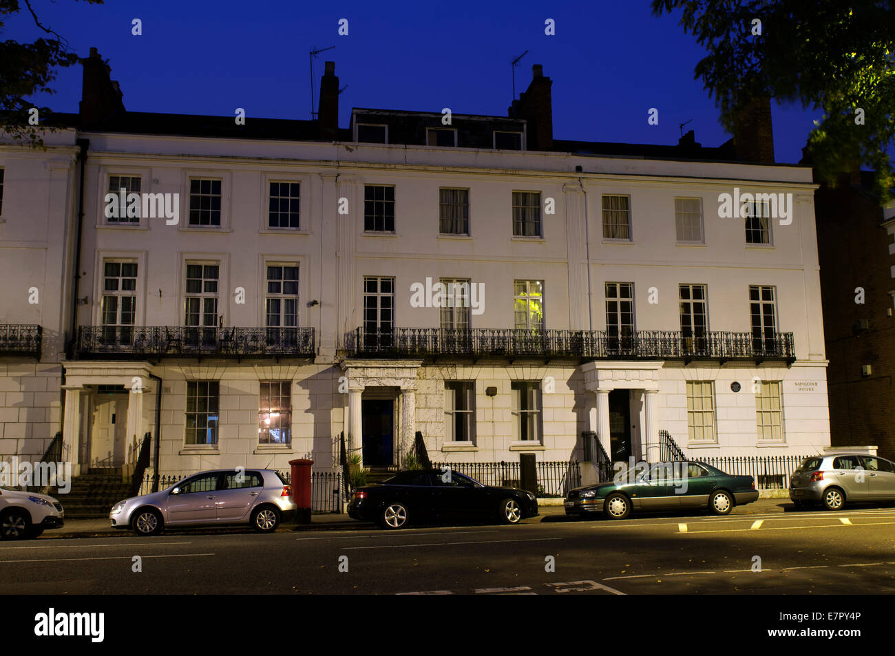 Clarendon square hires stock photography and images Alamy