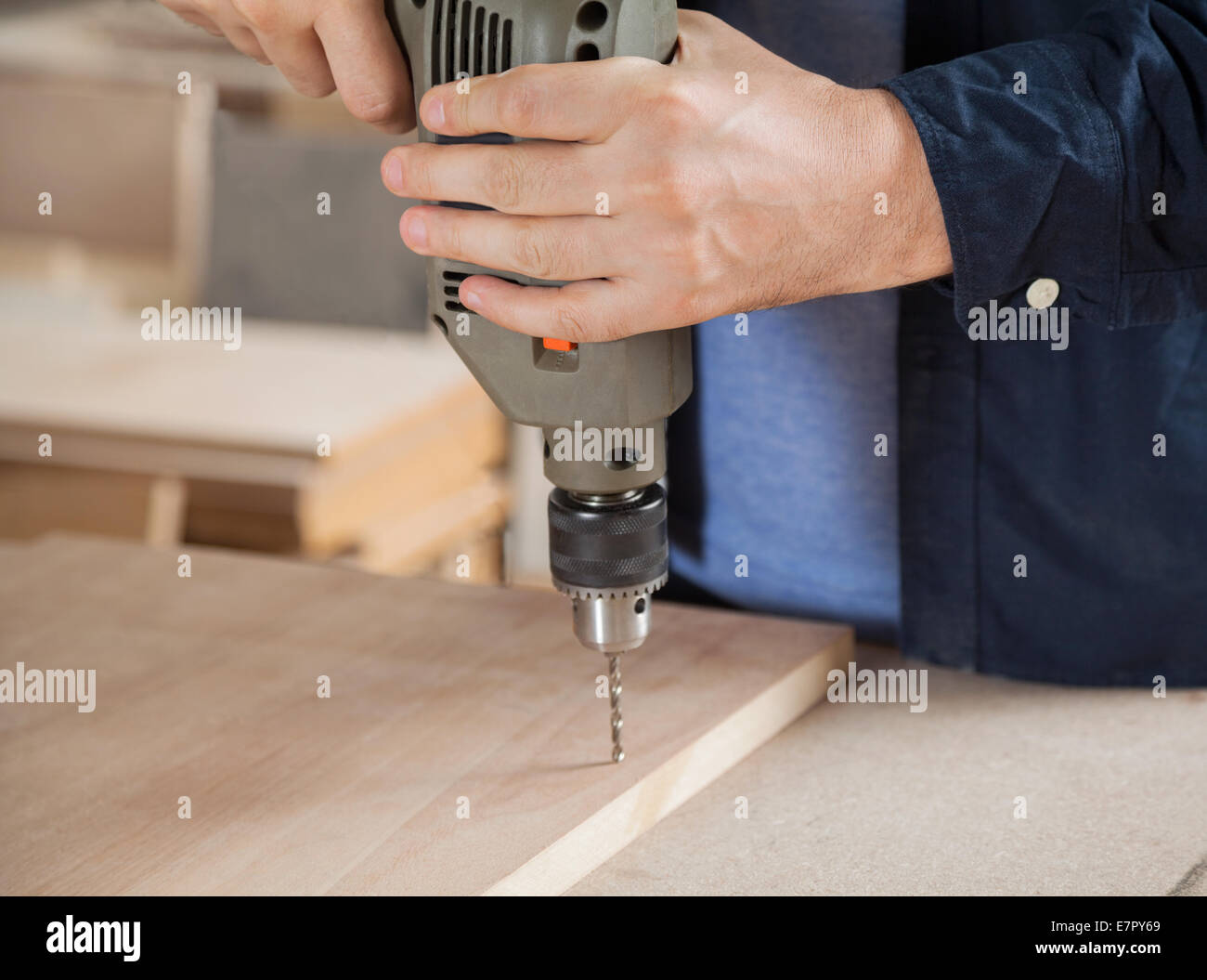 Manual hand drill carpenter hires stock photography and images Alamy
