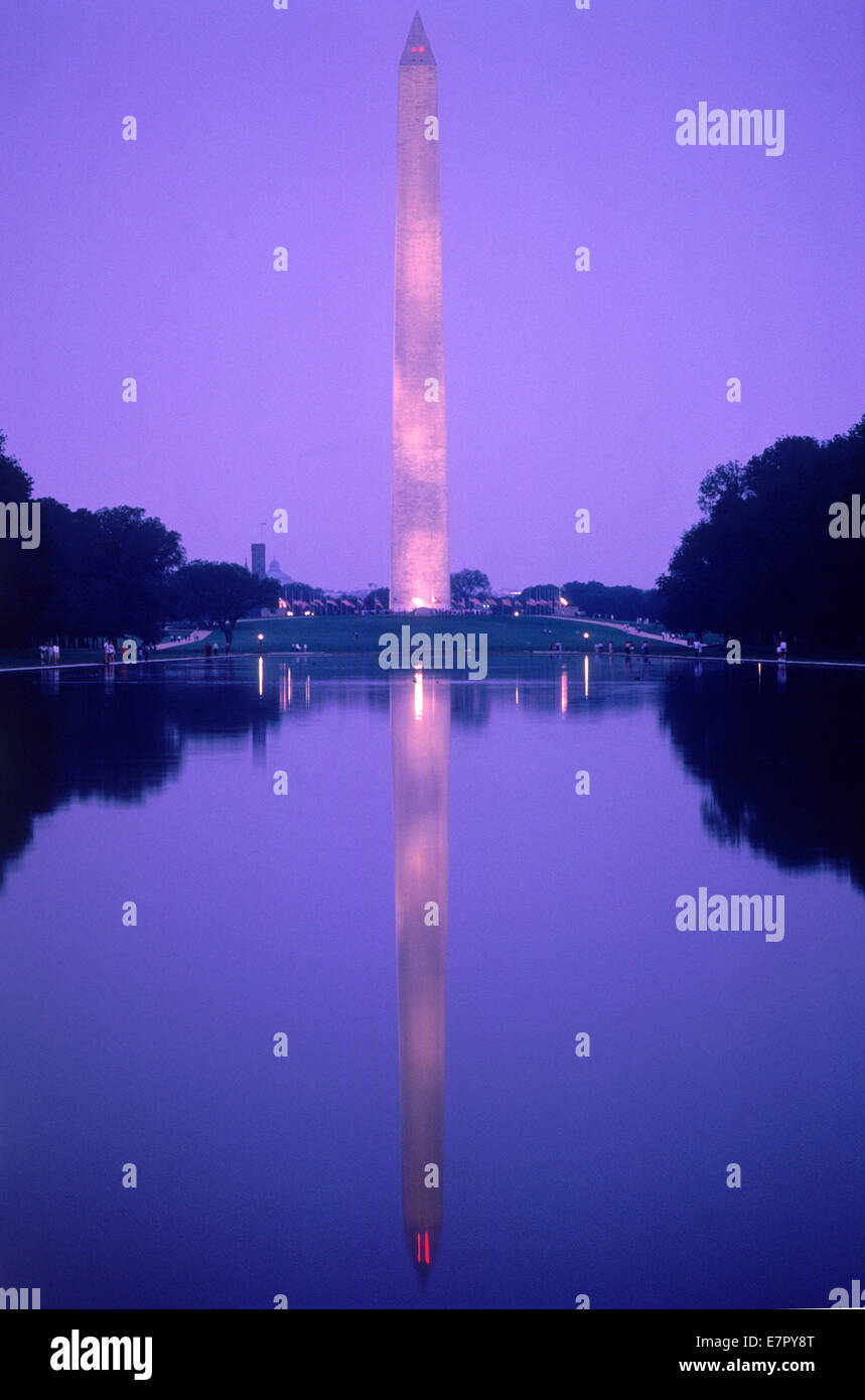 Washington Monument illuminated at night in Washington DC Stock Photo