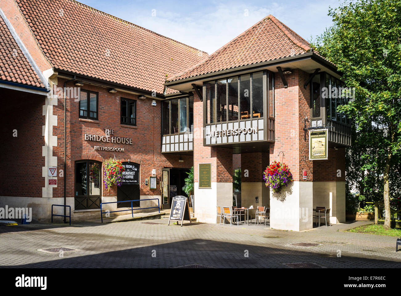 The Bridge House inn in Chippenham town centre UK Stock Photo Alamy