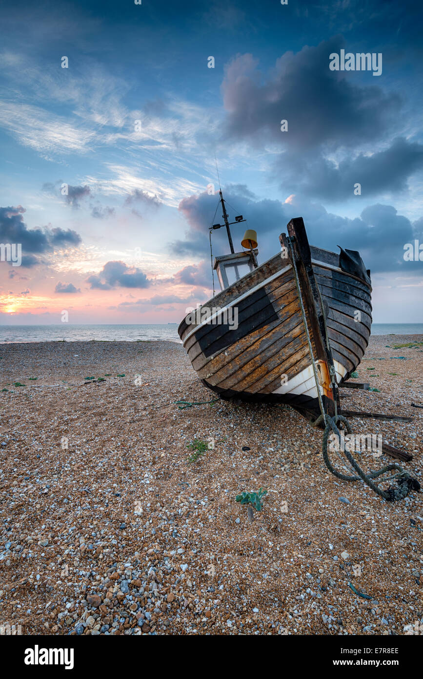 Old boat beach sunset hi-res stock photography and images - Alamy