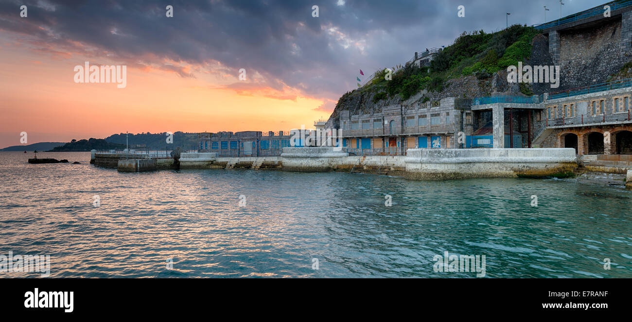 Sunset over the old lido at Plymouth Hoe in Devon Stock Photo