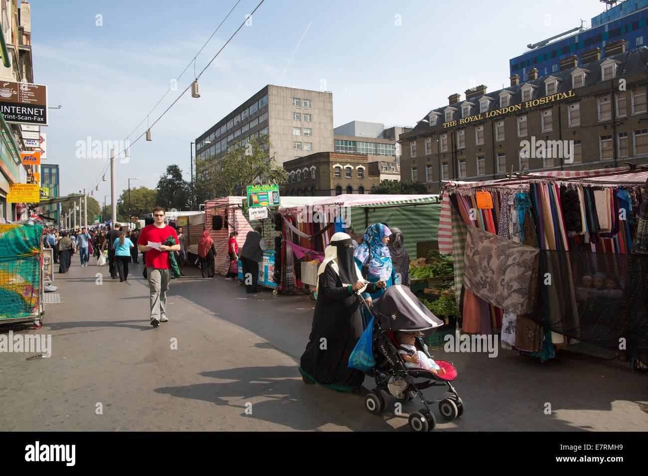 Islamic community, Whitechapel Road, East London, Tower Hamlets, London, England UK Stock Photo