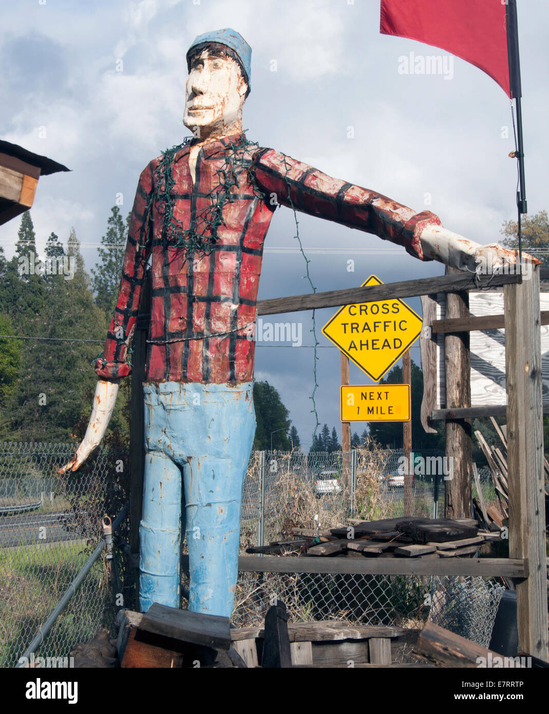 Lumberjack statue sculpture hires stock photography and images Alamy