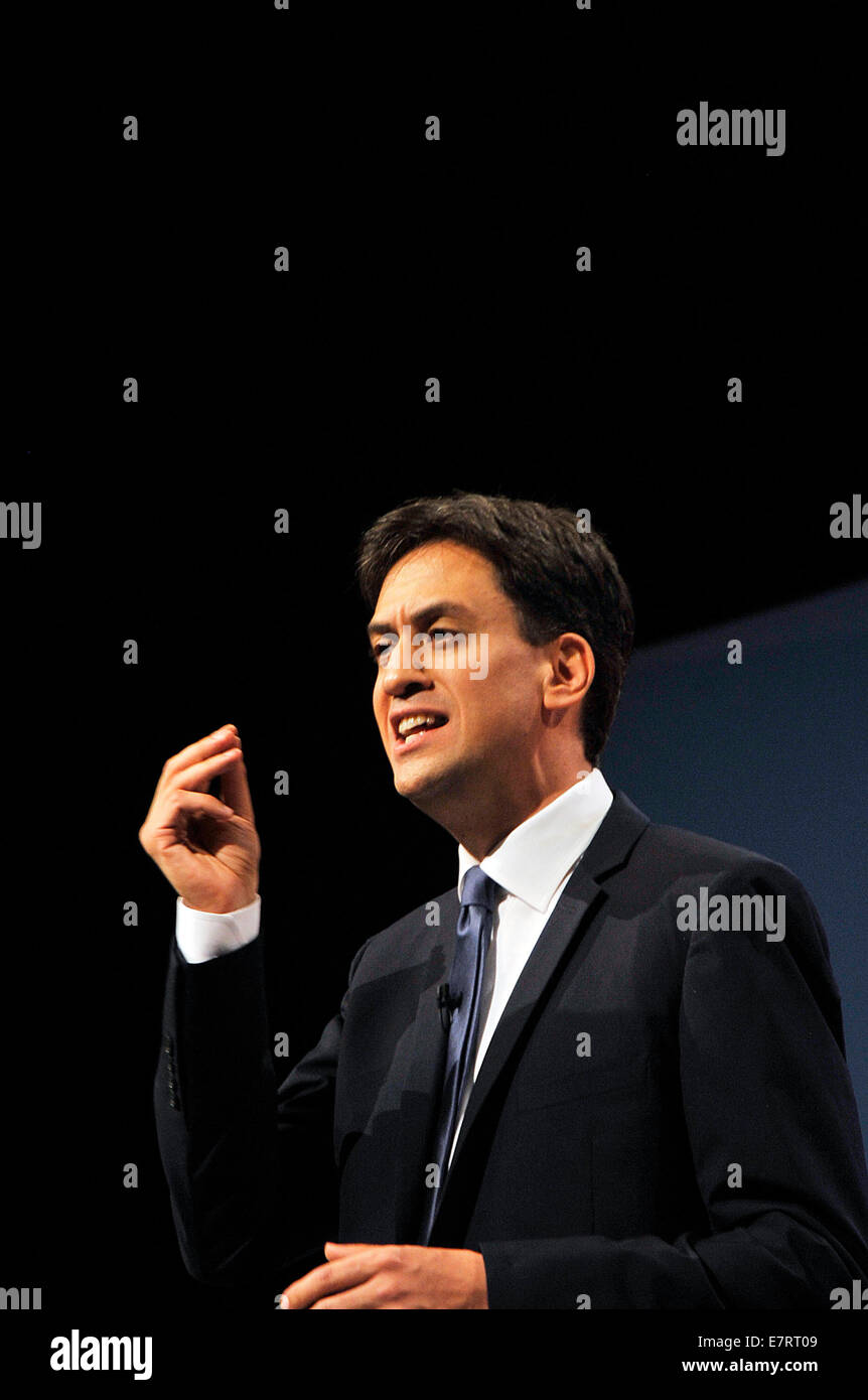Manchester, UK. 23rd Sep, 2014. Ed Miliband Labour Party Leader gives his speech to the Labour Conference in Manchester Tuesday 23rd September 2014 Credit:  Della Batchelor/Alamy Live News Stock Photo