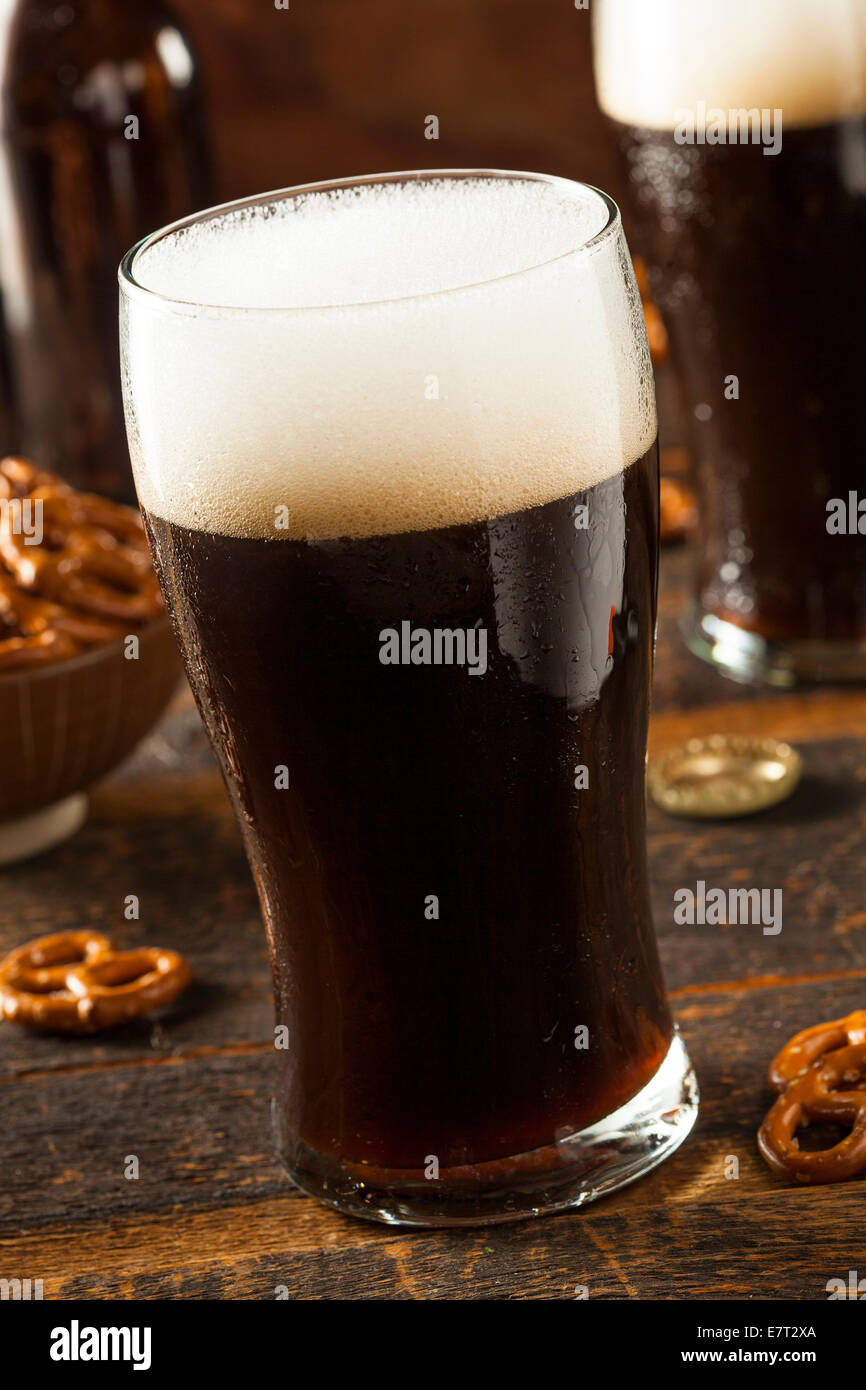 Refreshing Dark Stout Beer Ready to Drink Stock Photo Alamy