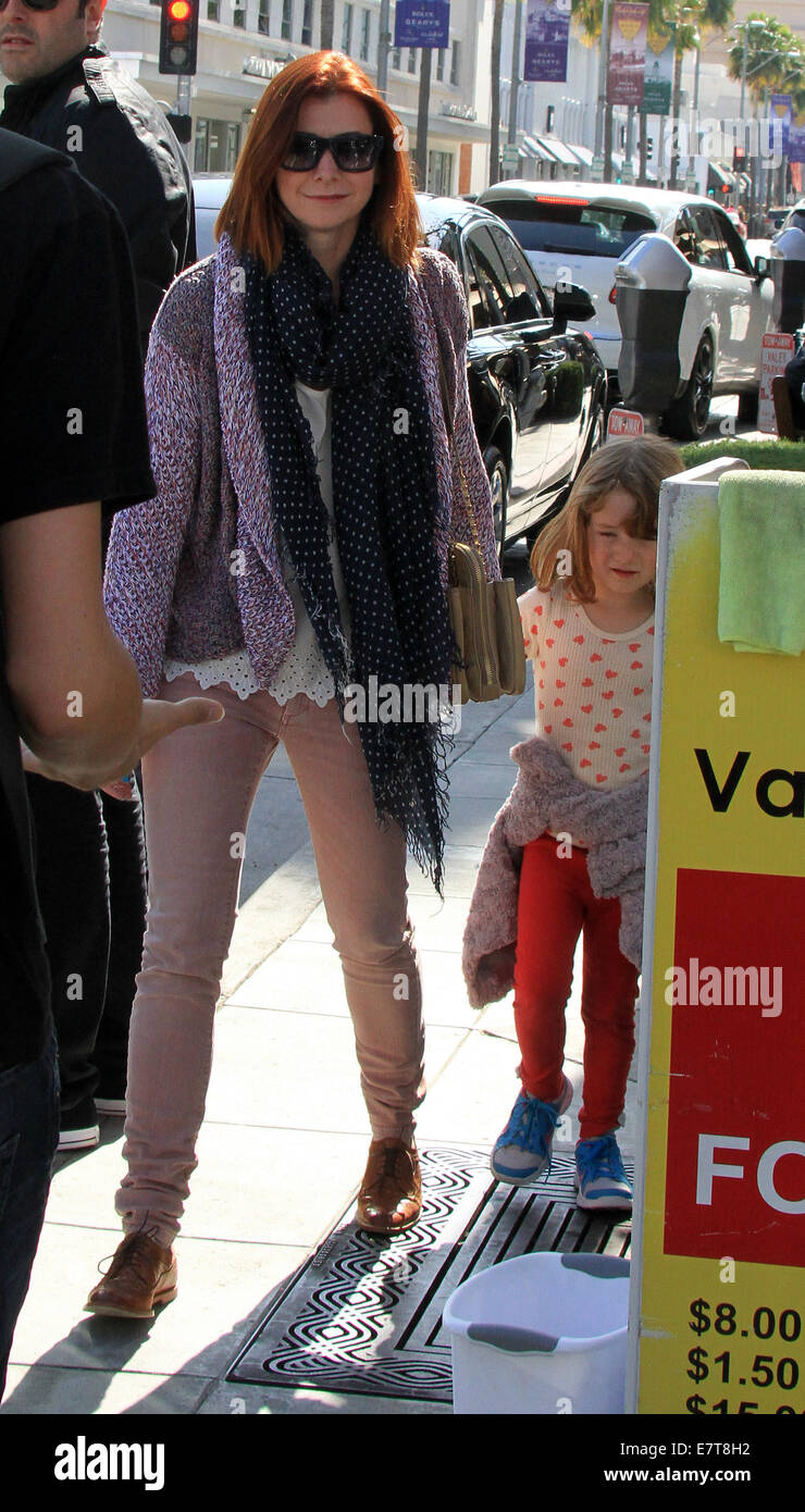Alyson Hannigan and her daughter Satyana have lunch together at Il