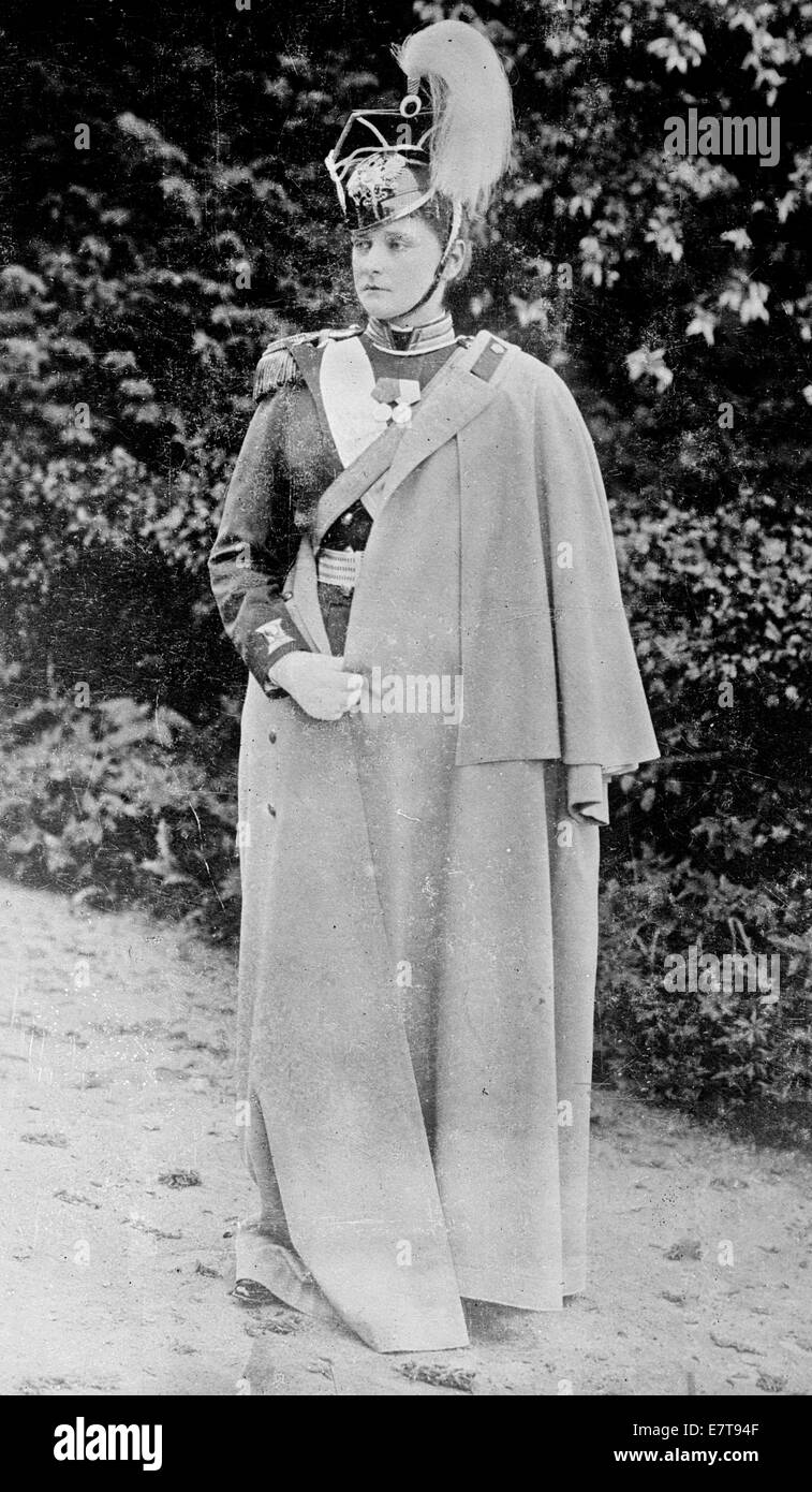 Czarina Alexandra Feodorovna Romanova (1872 -1918), wife of Nicholas II, Emperor of the Russia, circa 1913 Stock Photo