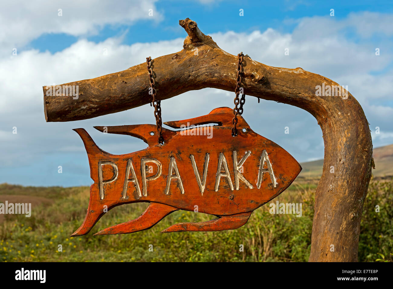Signpost to the petroglyphs, Papa Vaka, Easter Island, Chile Stock Photo