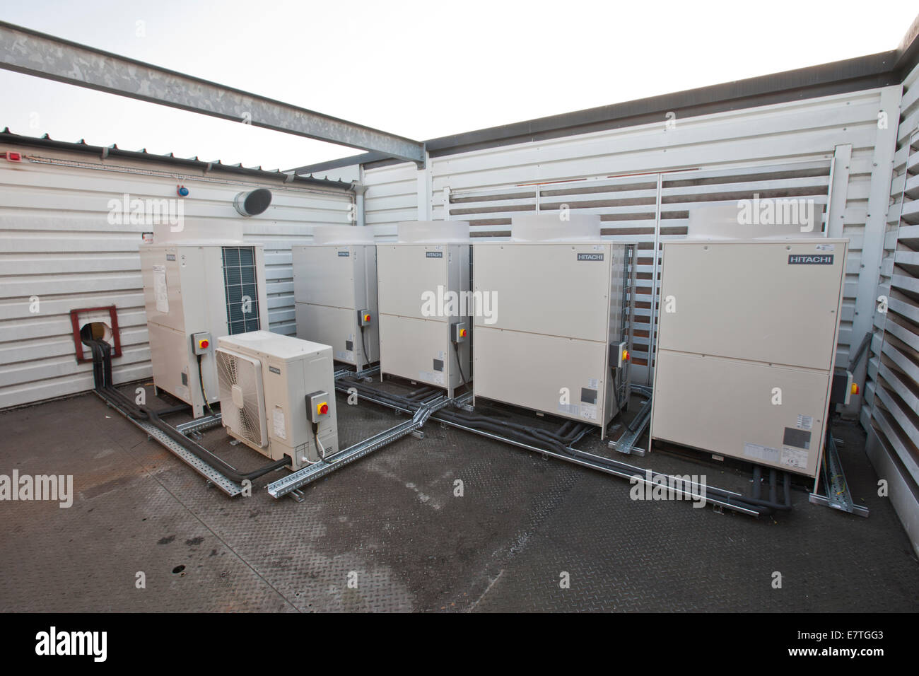 Roof air conditioning unit hires stock photography and images Alamy