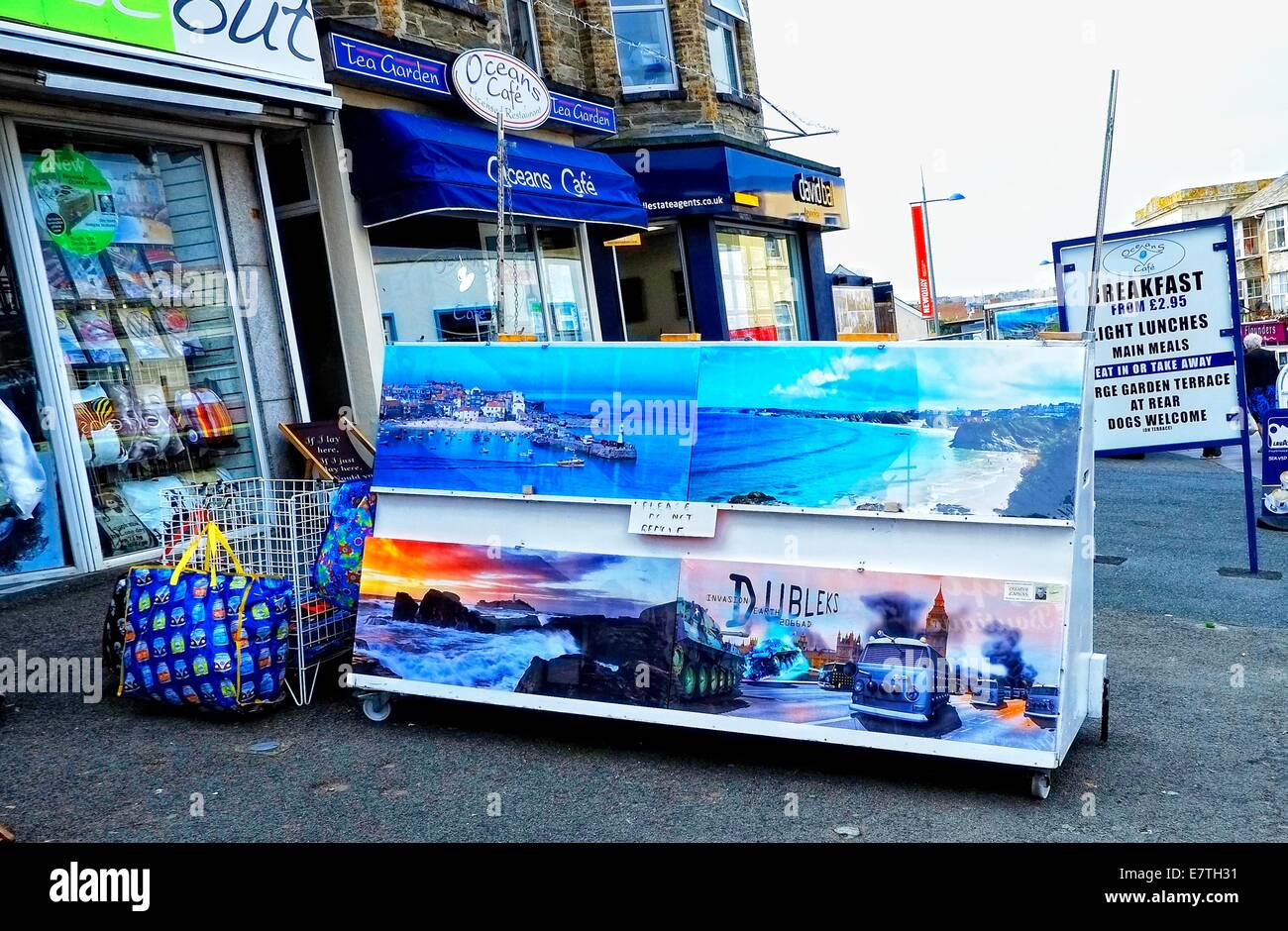 Prints for sale hires stock photography and images Alamy