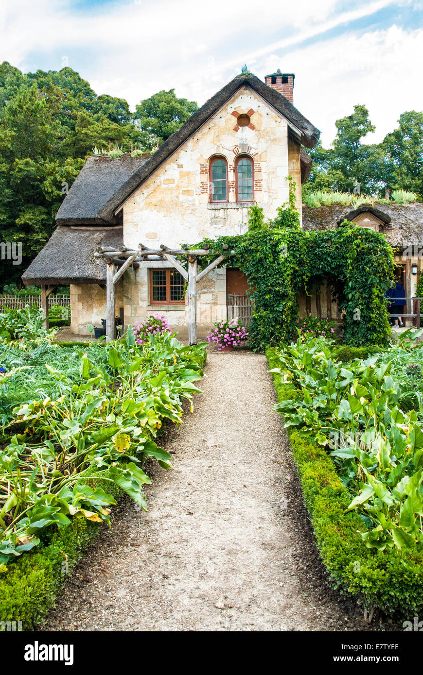 Hameau de la Reine cottage garden Stock Photo - Alamy