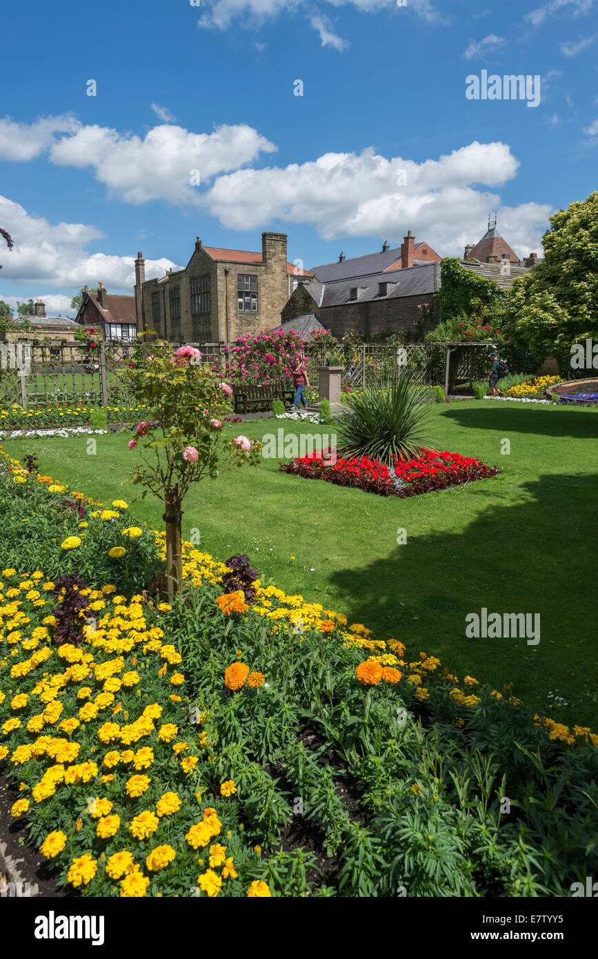 Bath gardens a council run area of lawns, flowersbeds,and seating  in Bakewell Peak District Derbyshire Stock Photo