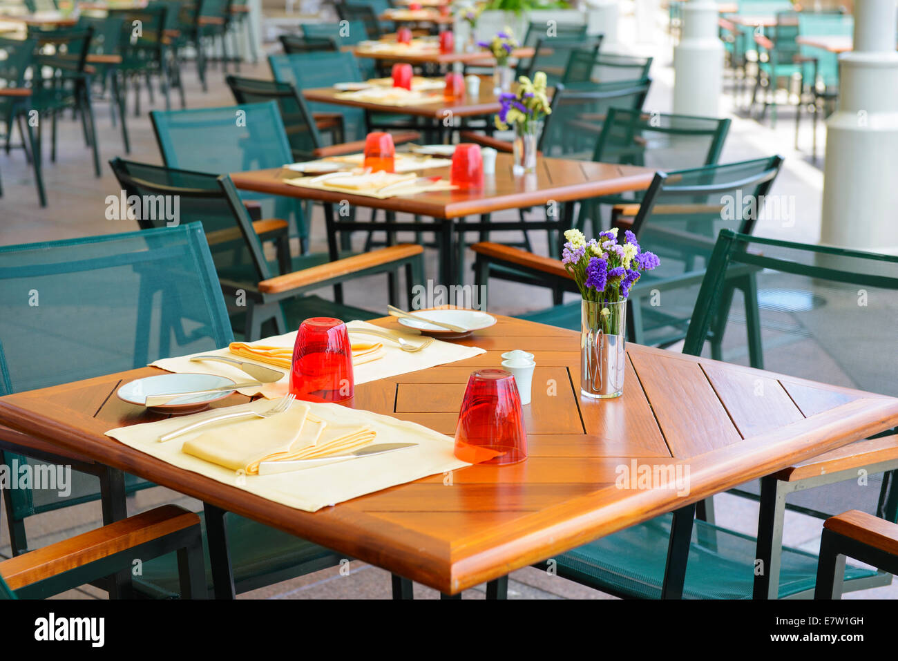 Contemporary restaurant hires stock photography and images Alamy