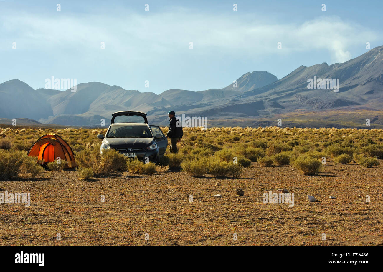 Camping In The Atacama Desert Below Volcano Lascar Stock Photo Alamy camping-in-the-atacama-desert-below-volcano-lascar-stock-photo-alamy