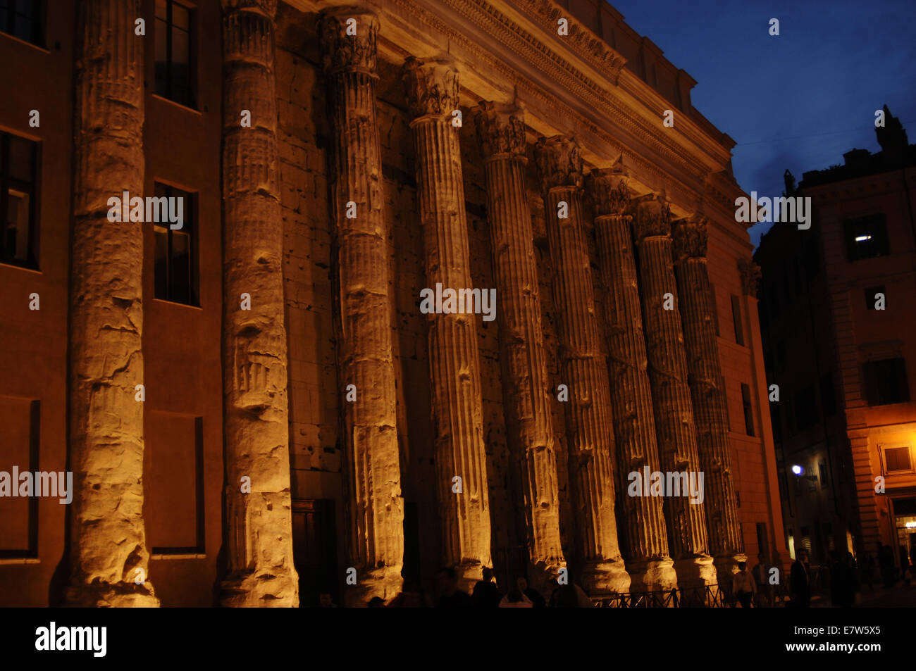 Italy. Rome. Temple of Hadrian or Hadrianeum. Year 145.  Colonnade with Corinthian columns. Night view. Stock Photo