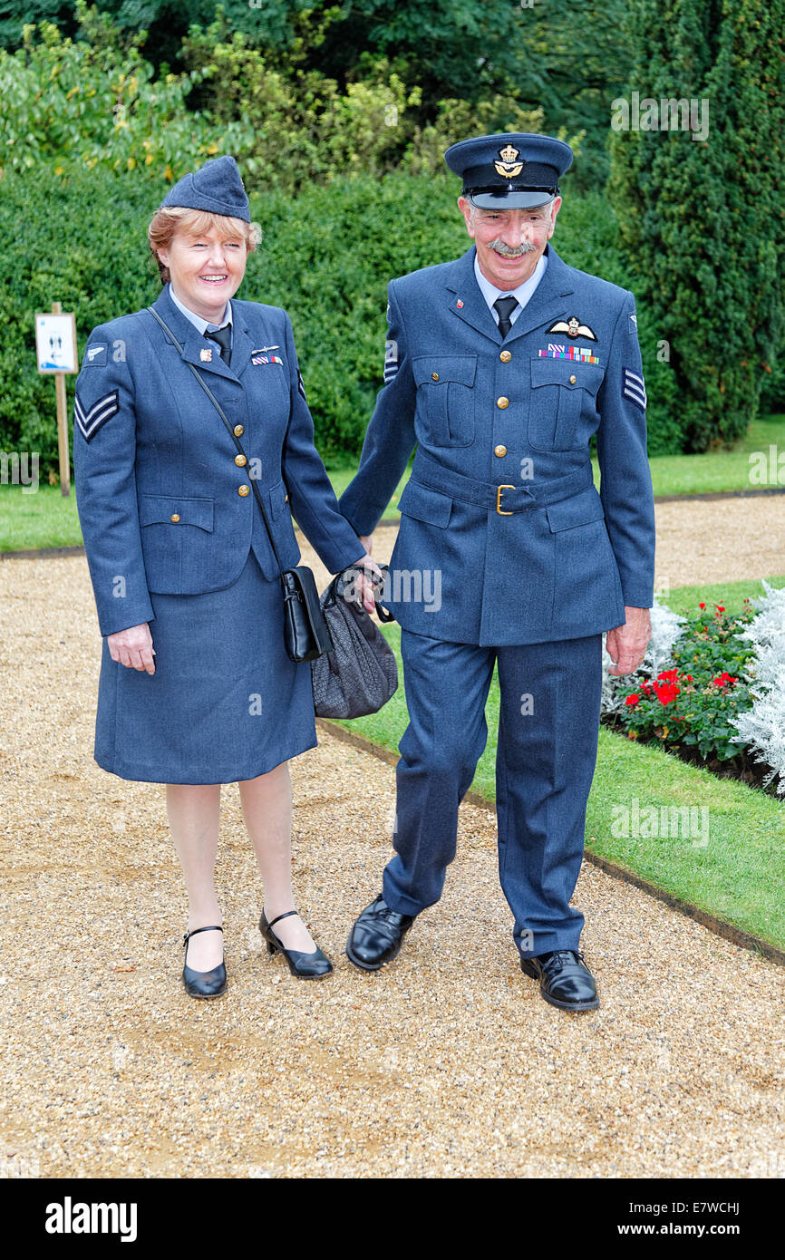 Raf uniform 1940s hi-res stock photography and images - Alamy