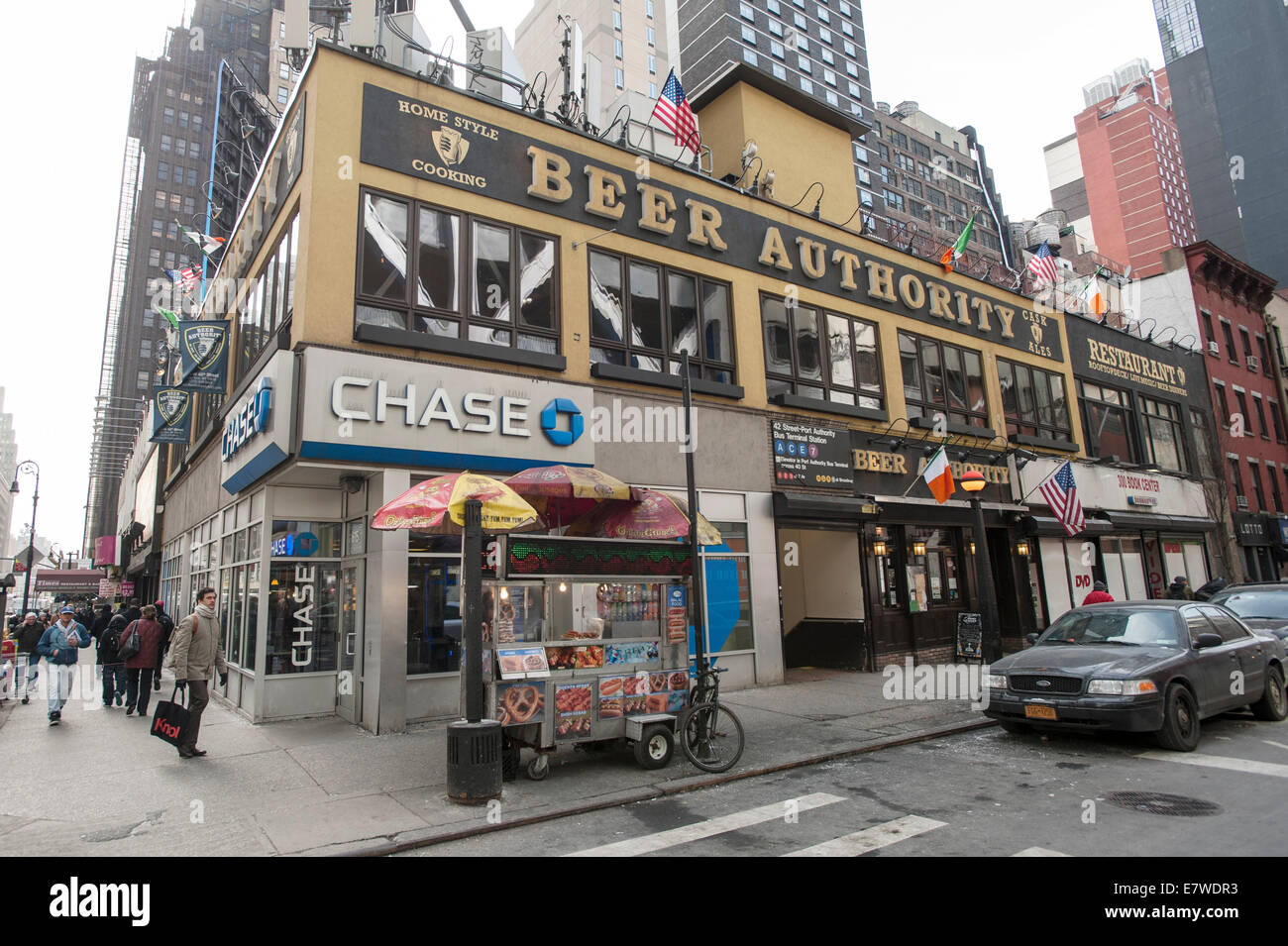 Nyc ny new york city hires stock photography and images Alamy