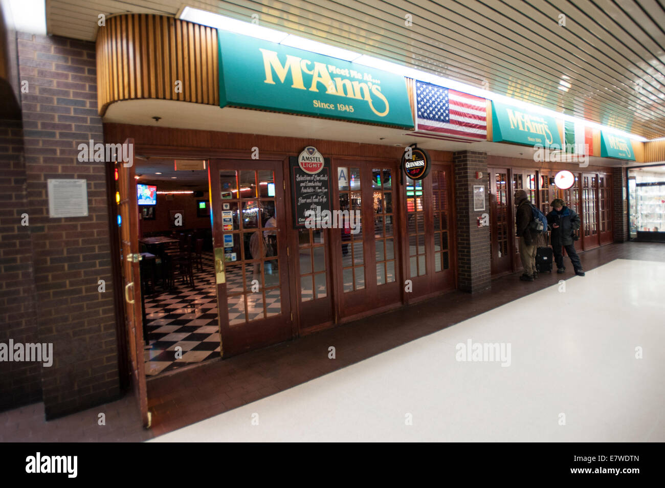 Nyc port hires stock photography and images Alamy