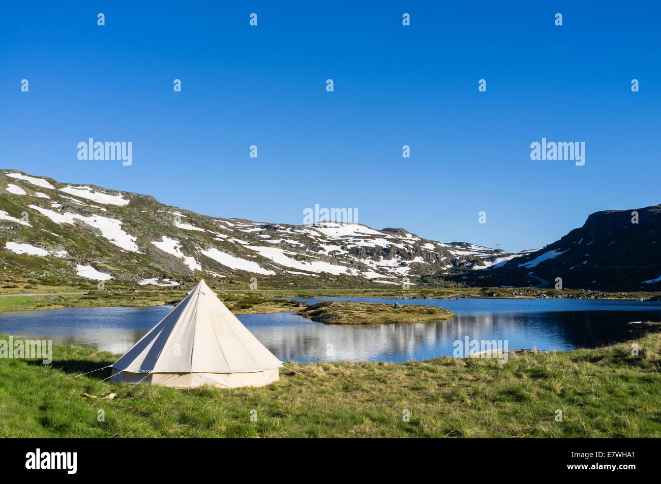 Tent by a mountain lake, Aurlandsdalen valley, Norway Stock Photo