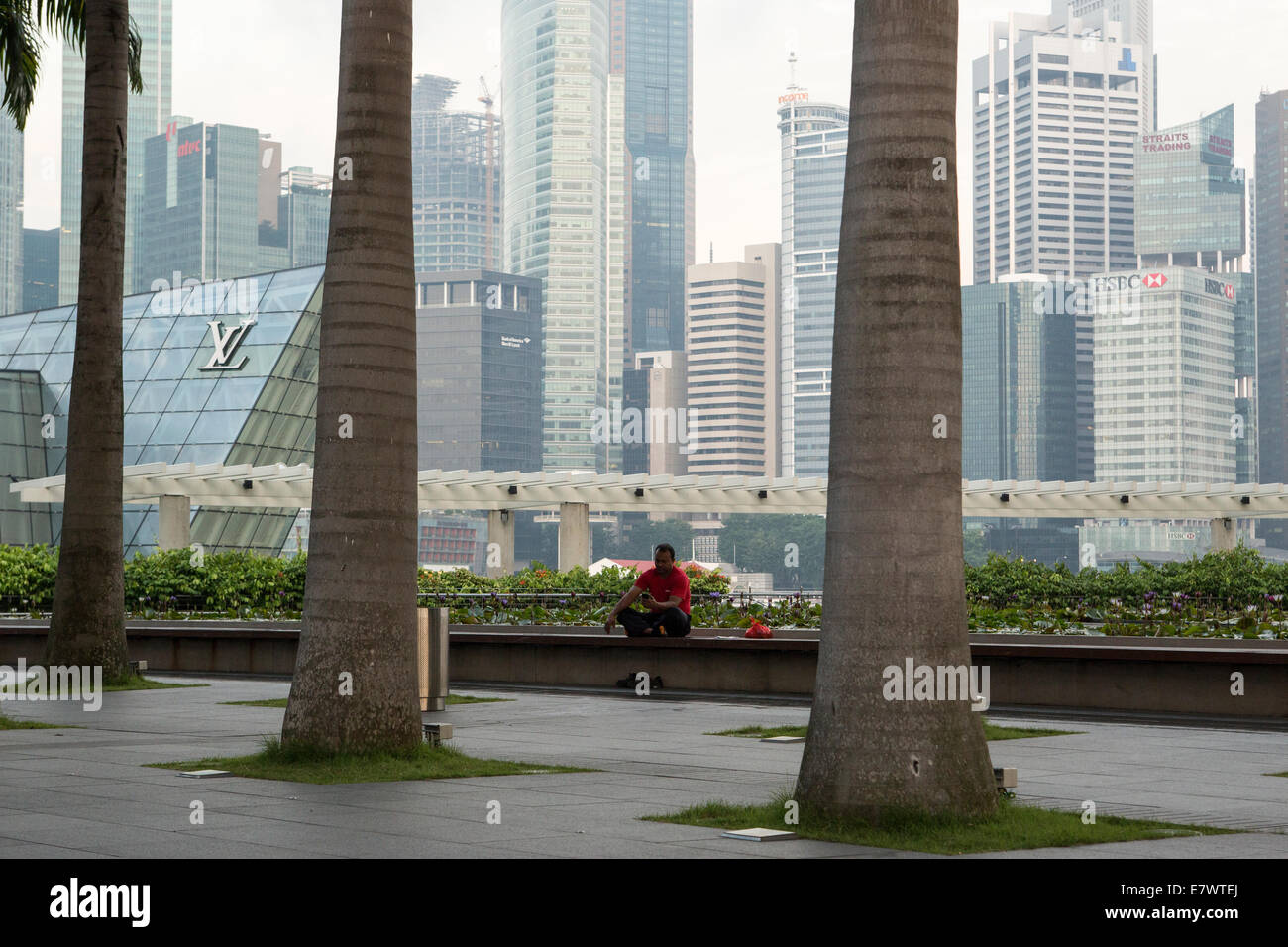 Louis Vuitton, The Landmark, Central District, Hong Kong, China Stock Photo  - Alamy