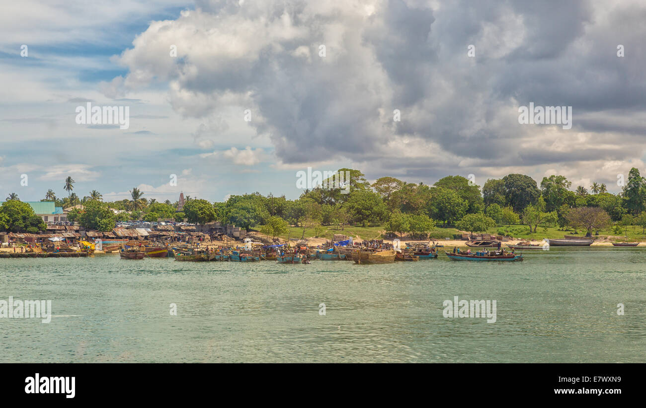 The shores of the Indian Ocean in Dar es Salaam, Tanzania Stock Photo