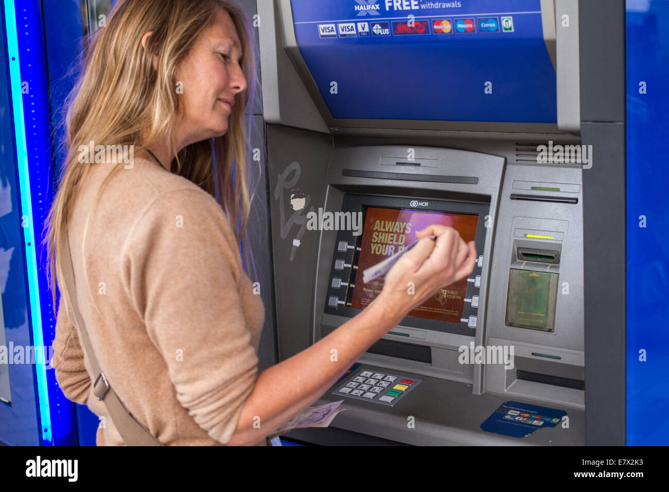 Atm Receipt High Resolution Stock Photography And Images - Alamy