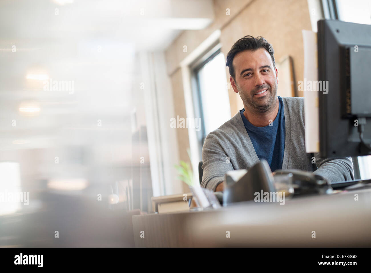 Indian pc office desk hi-res stock photography and images - Alamy