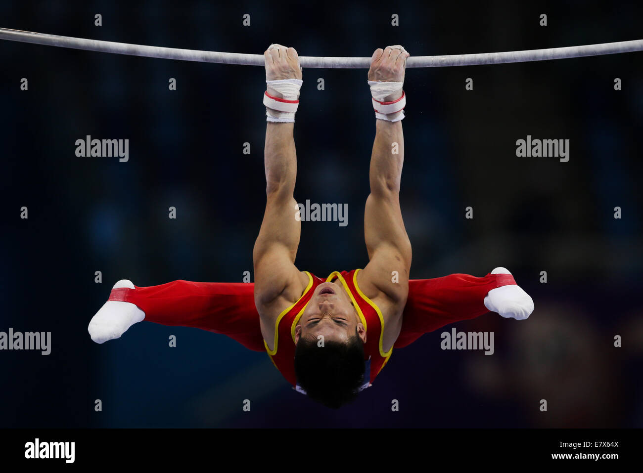 Incheon, South Korea. 25th Sep, 2014. Yang Shengchao of China performs ...