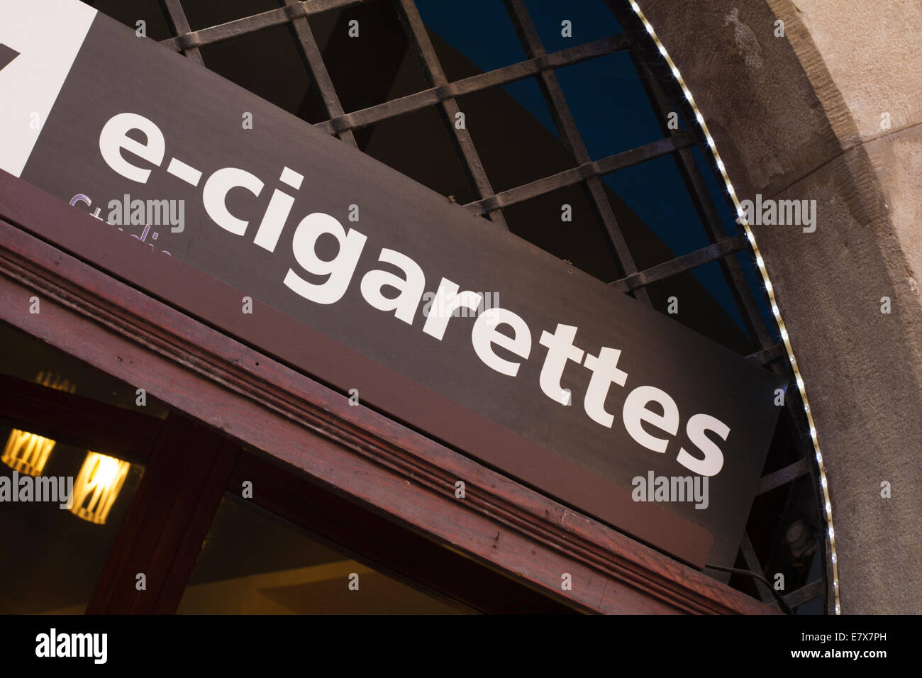 E Cigarettes High Resolution Stock Photography And Images Alamy