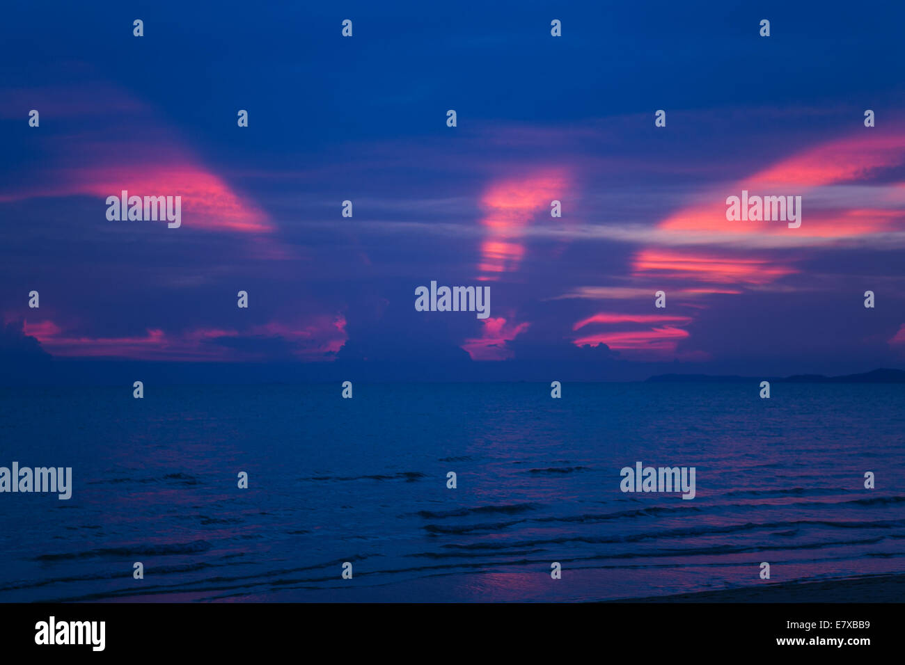 Amazing Deeply purple sunset. Sea and sky Stock Photo - Alamy