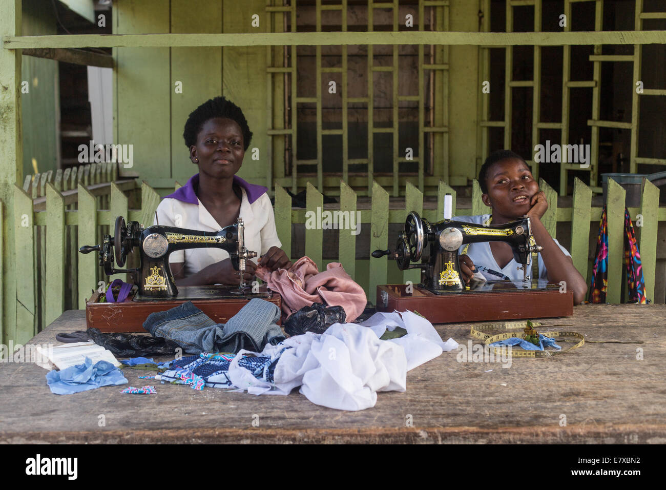 Ghana women hires stock photography and images Alamy