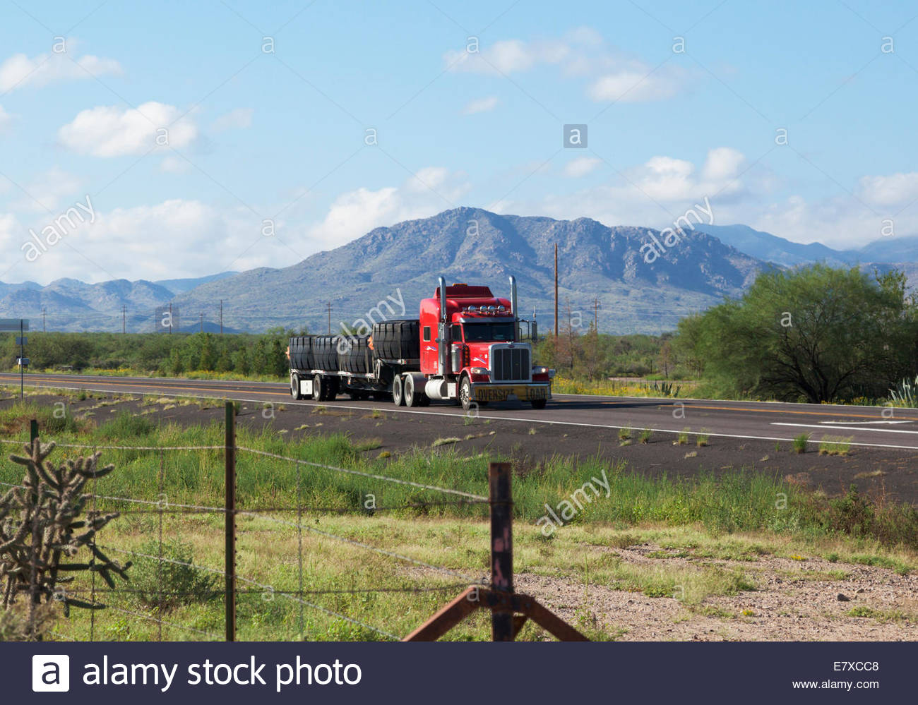 Oversize Load Semi Truck High Resolution Stock Photography and Images ...