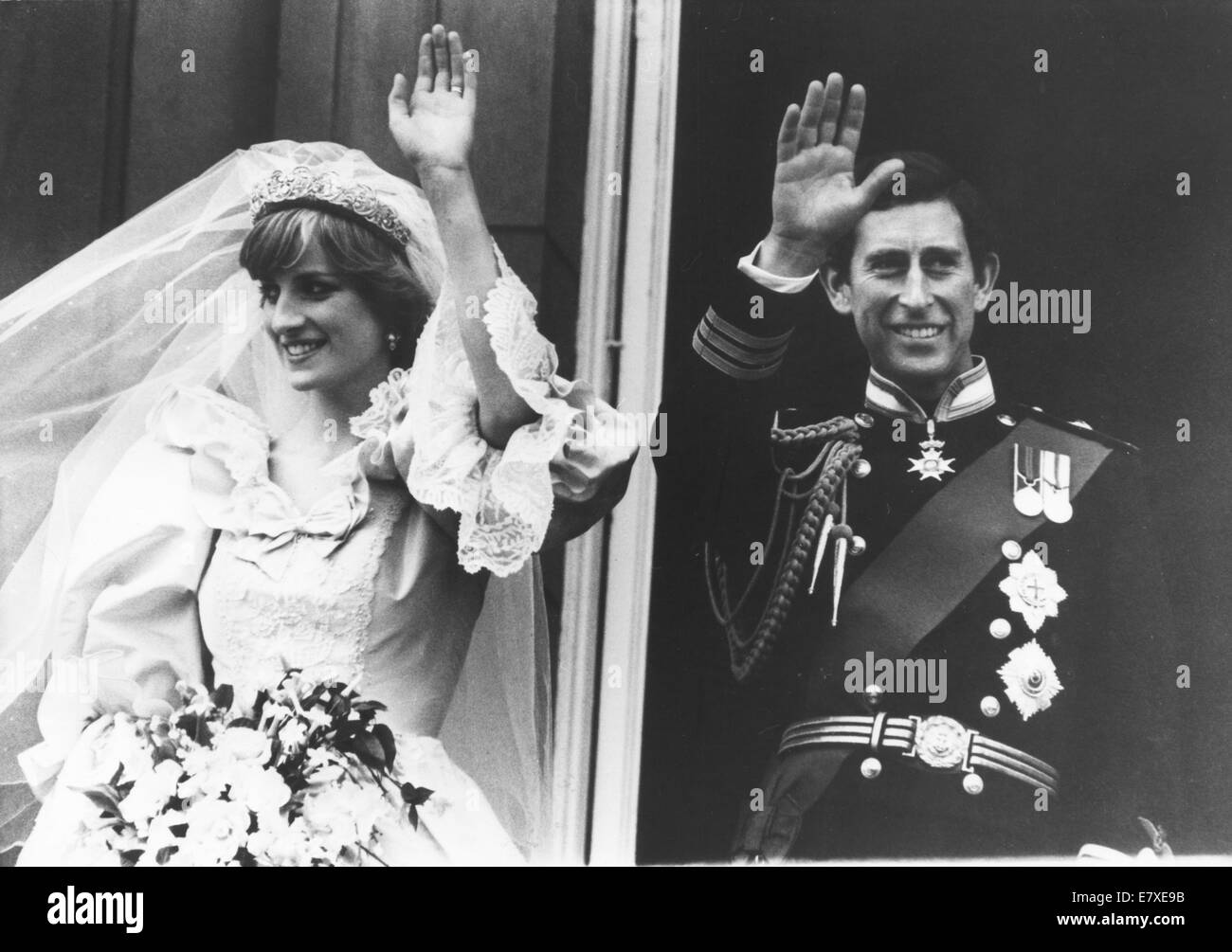 London, UK, UK. 29th July, 1981. PRINCE CHARLES and DIANA SPENCER (1961-1997) after nuptials. Wedding of Charles, Prince of Wales, and LADY DIANA SPENCER held at St. Paul's Cathedral, watched by a global television audience of 750 million while 600,000 people lined the streets to catch a glimpse of Diana en route to the ceremony. © KEYSTONE Pictures/ZUMA Wire/ZUMAPRESS.com/Alamy Live News Stock Photo