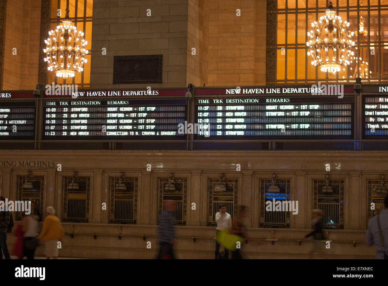 New Haven Line Departures in Grand Central Station Stock Photo - Alamy