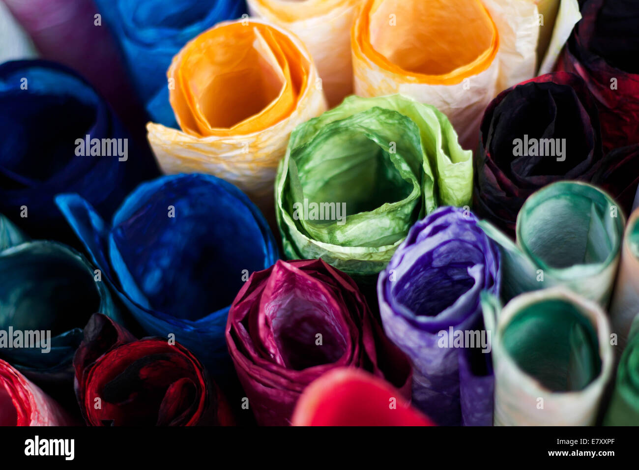 Rolls of wallpaper hi-res stock photography and images - Alamy