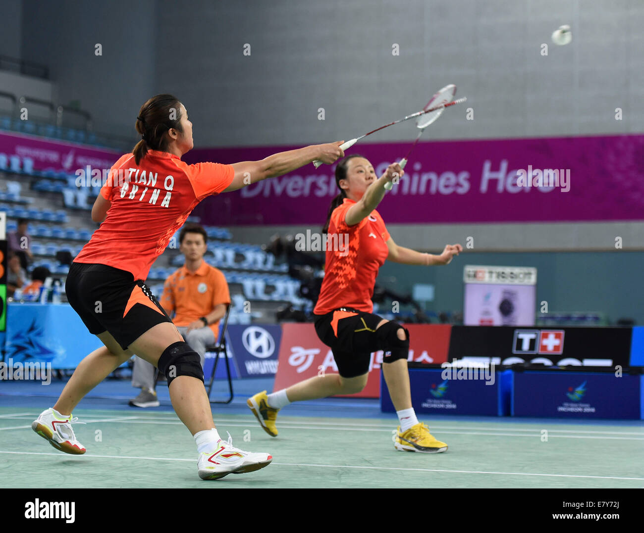 Incheon, South Korea. 26th Sep, 2014. Zhao Yunlei (R) and Tian Qin of ...