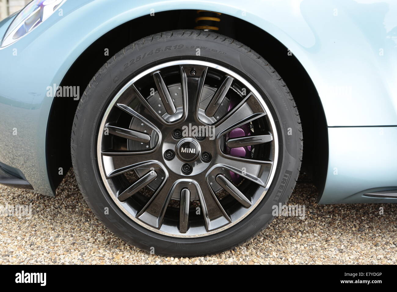 the 2014 mini Superleggera electric concept convertable static shots ...