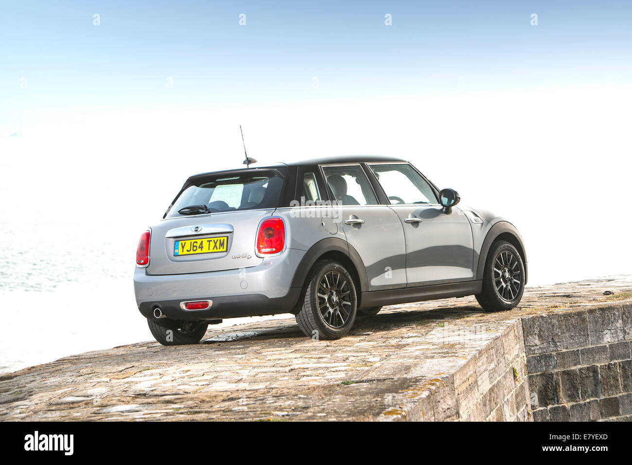 Mini cooper 5 door hi-res stock photography and images - Alamy