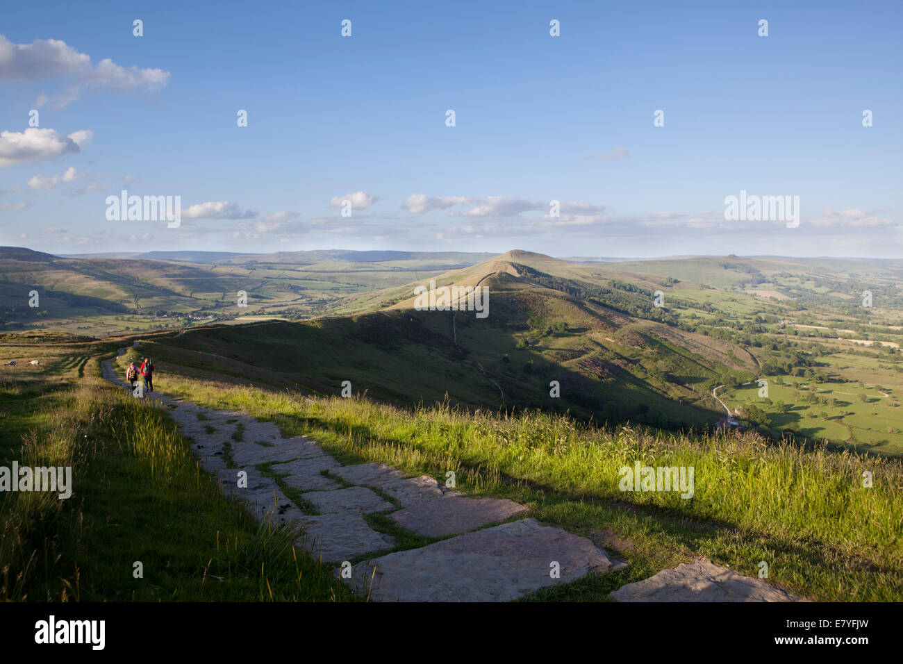 Walkers on the Great Ridge near Castleton, Peak District, Derbyshire Stock Photo