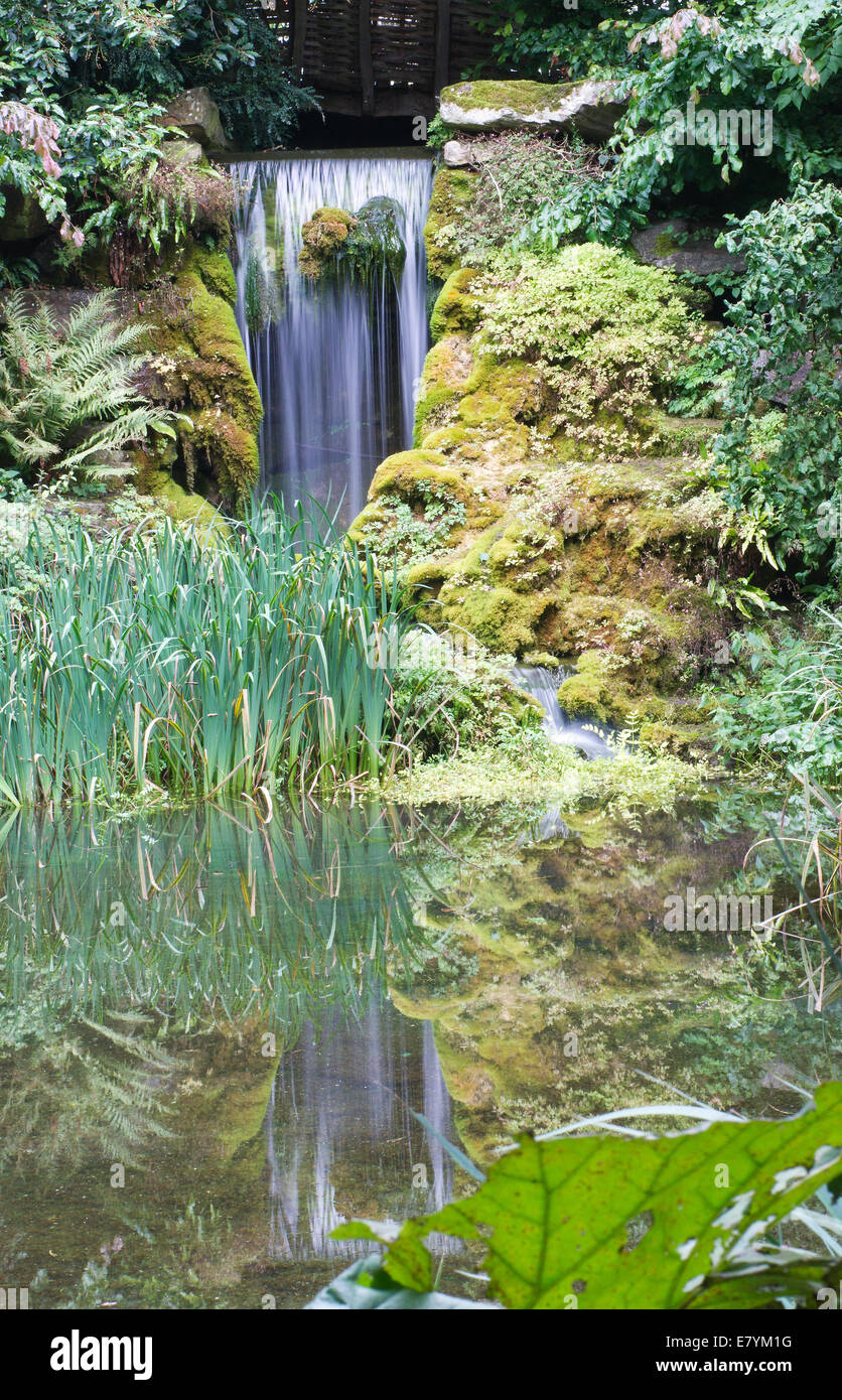 Hampton court garden herefordshire hires stock photography and images