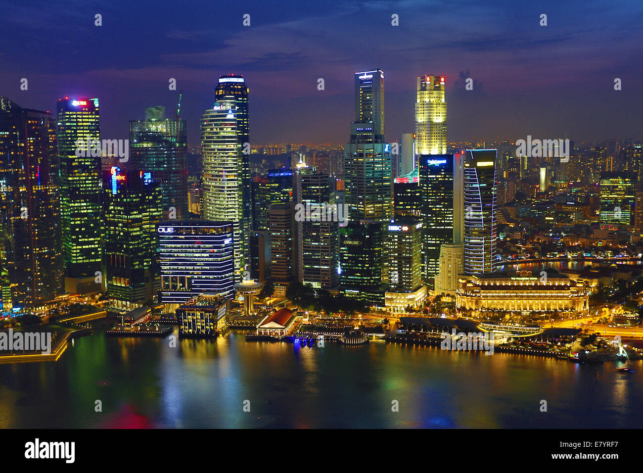 Singapore city skyline hi-res stock photography and images - Alamy