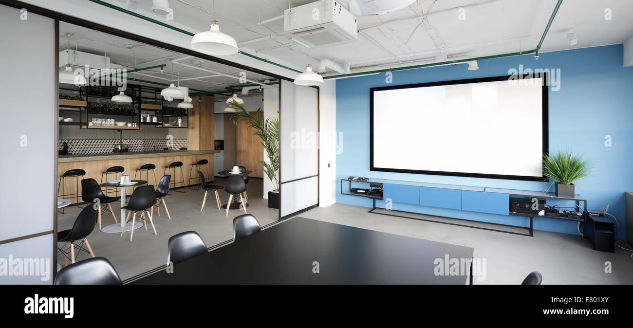 meeting room with projector in modern office Stock Photo Alamy
